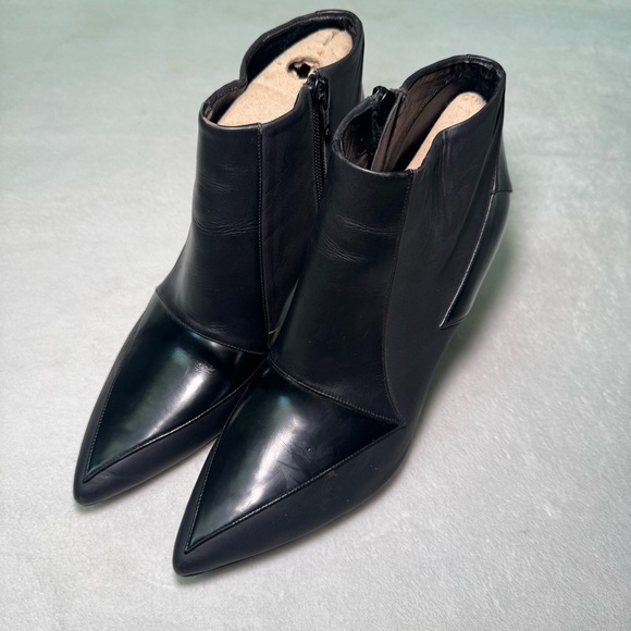 PIERRE HARDY Black Leather Ankle Booties, Vintage 90s Designer Heels - Picture 3 of 7